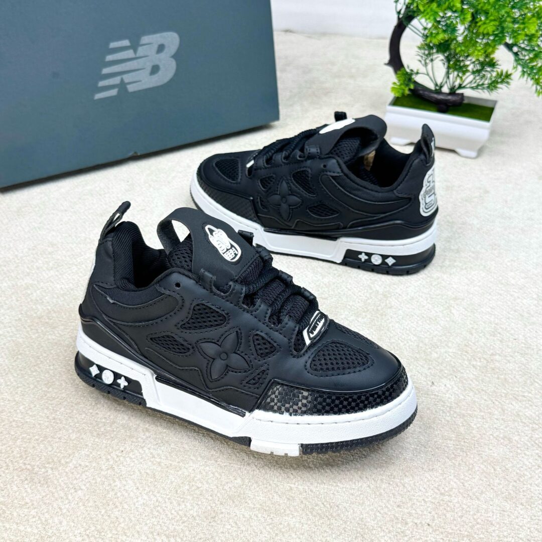 LV Trainer Sneaker Negro
